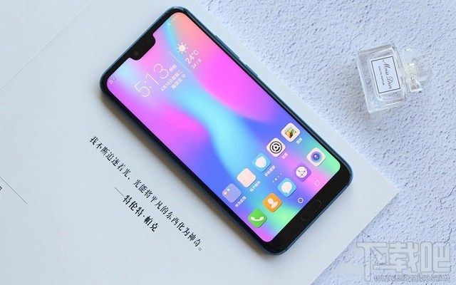 魅族15和荣耀10的区别对比，哪个好，更值得买？
