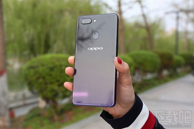 荣耀10和OPPOR15区别对比，哪个好？