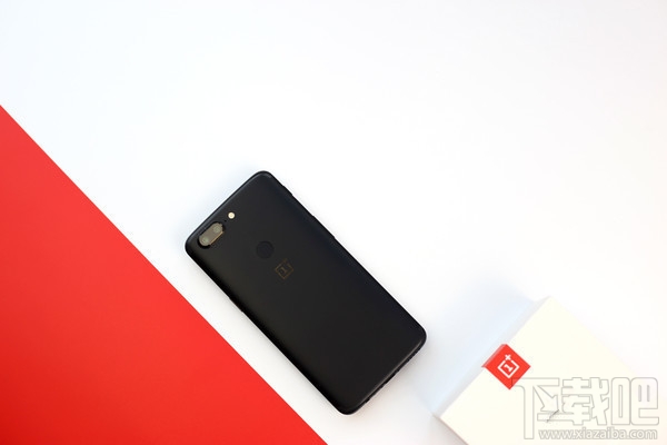 一加5T值得买吗？一加5T手机全面评测