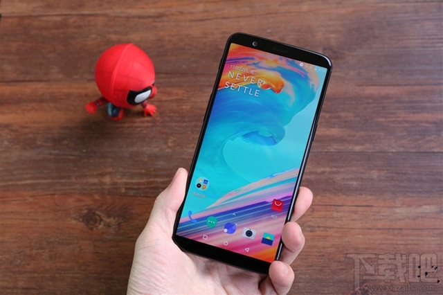 一加5T值得买吗？一加5T手机全面评测