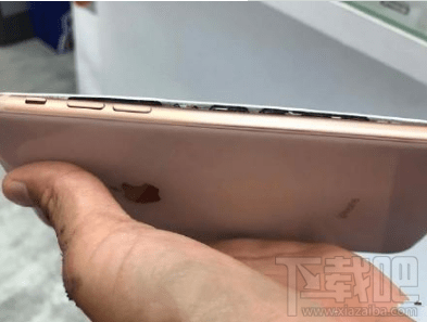 iphone8 plus充电爆裂怎么回事?iphone8电池充电为什么会爆炸?