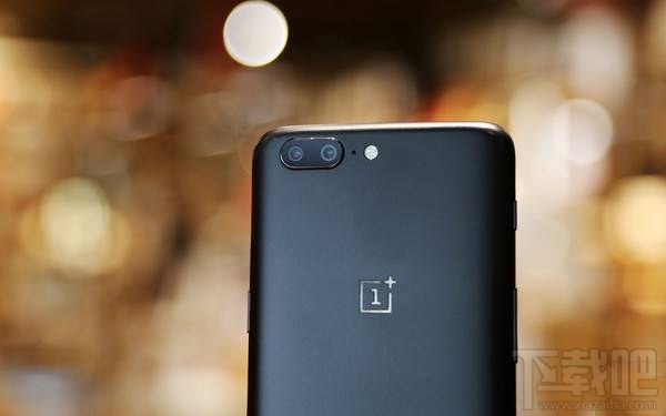 2500元买什么手机好？2500左右手机推荐2017