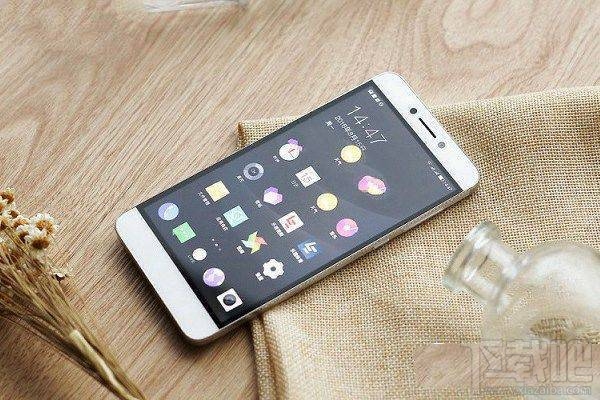 7月千元机哪个比较好？2017年7月千元手机推荐