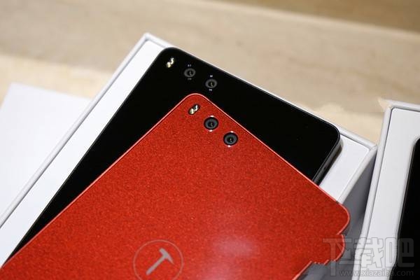 坚果Pro有什么颜色？坚果Pro哪种颜色好看？