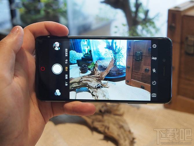 努比亚Z17mini值得买吗?努比亚Z17mini优缺点介绍