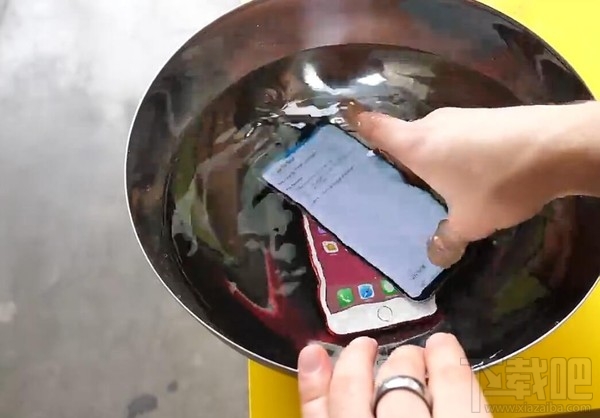 三星S8和iPhone7P哪个比较防水？