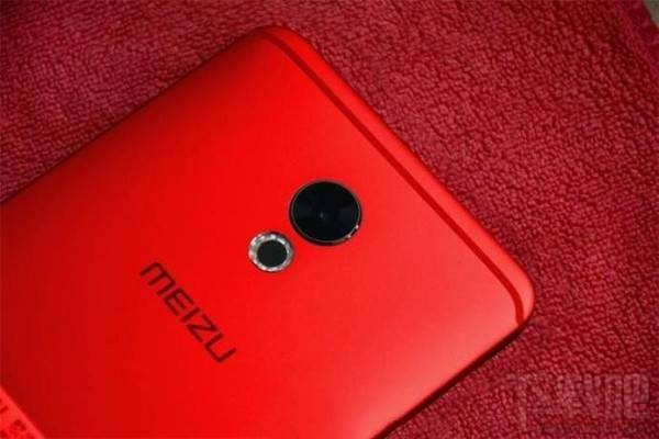 魅族PRO6Plus红色好看吗？魅族PRO6Plus红色真机开箱图赏
