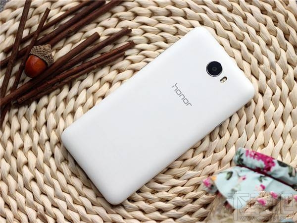 2017年1000左右购买哪款手机好？2017值得买的千元手机推荐