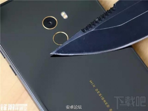 小米MIX白色版怎么样？小米MIX白色和黑色对比图鉴
