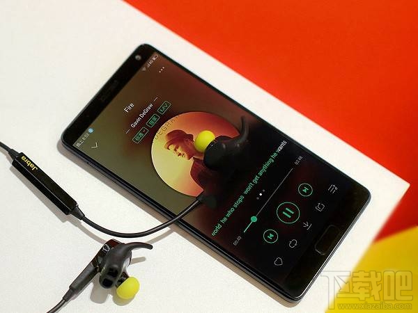 联想ZUK Edge和一加3T哪个好？一加手机3T与联想ZUK Edge对比