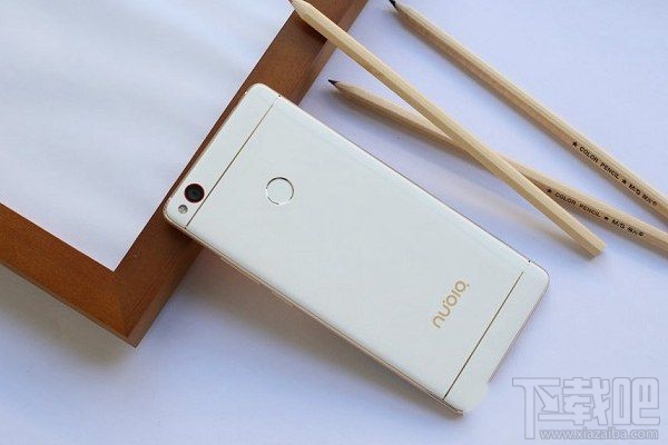 努比亚nubia Z11白金版和黑金版区别是什么？