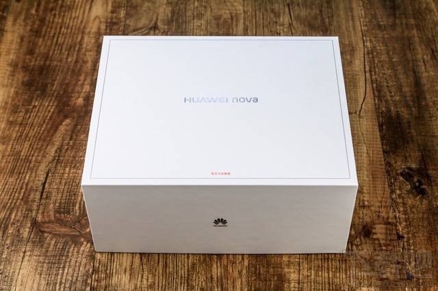 华为nova张艺兴定制版怎么样?华为nova张艺兴定制版和普通版区别