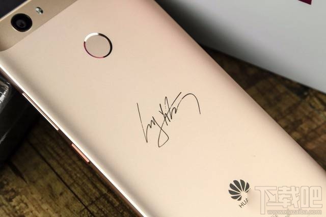 华为nova张艺兴定制版怎么样?华为nova张艺兴定制版和普通版区别