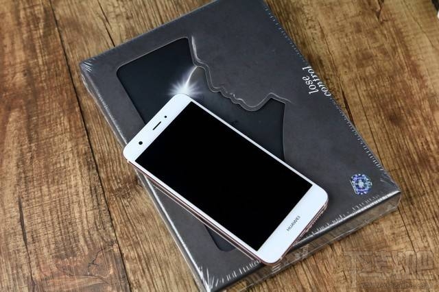 华为nova张艺兴定制版怎么样?华为nova张艺兴定制版和普通版区别