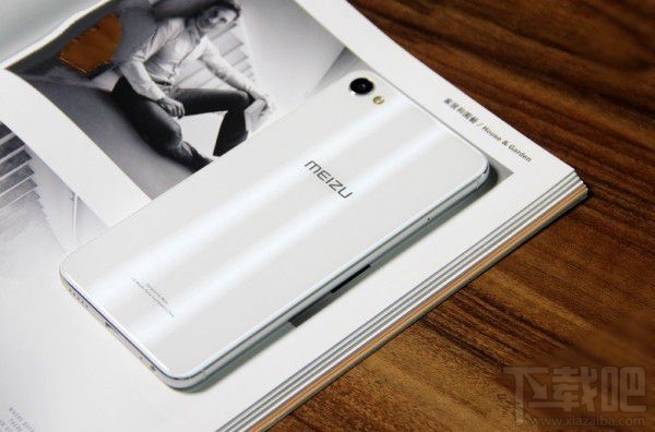 魅蓝X后盖怎么打开？魅蓝X后盖打开方法