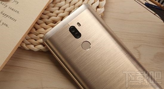 联想zuk edge和小米5splus哪个好？zuk edge与小米5splus区别对比评测