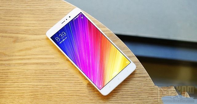 联想zuk edge和小米5splus哪个好？zuk edge与小米5splus区别对比评测