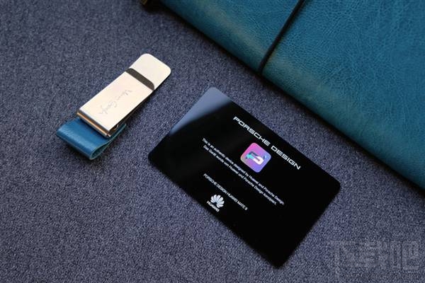 华为Mate9保时捷版有什么配件?华为Mate9保时捷真机开箱图赏