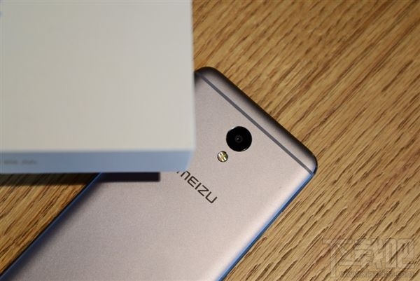 魅蓝Note5有什么颜色？魅蓝Note5黑色和白色图赏