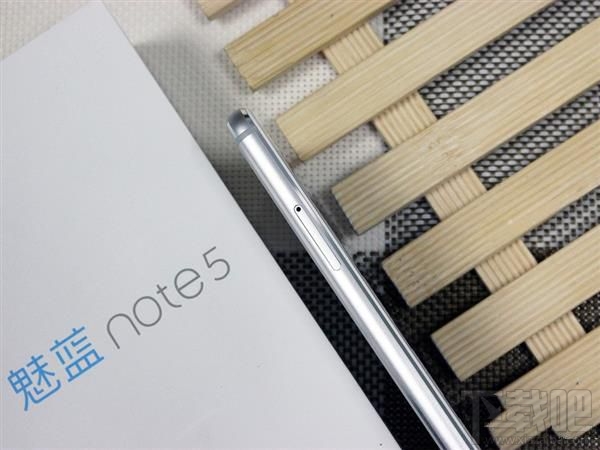 魅蓝Note5有什么颜色？魅蓝Note5黑色和白色图赏