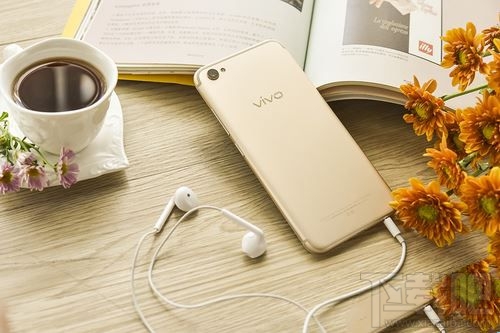 华为Mate9/vivoX9/小米5S plus/360Q5 Plus哪个好？国产双摄像头手机推荐