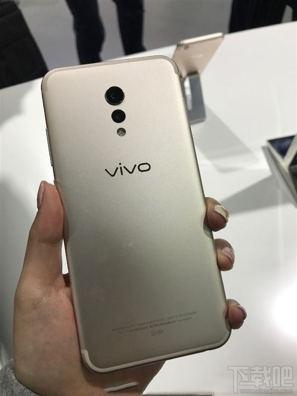 一加3T和vivoXplay6哪个好?一加3T和vivoXplay6对比评测