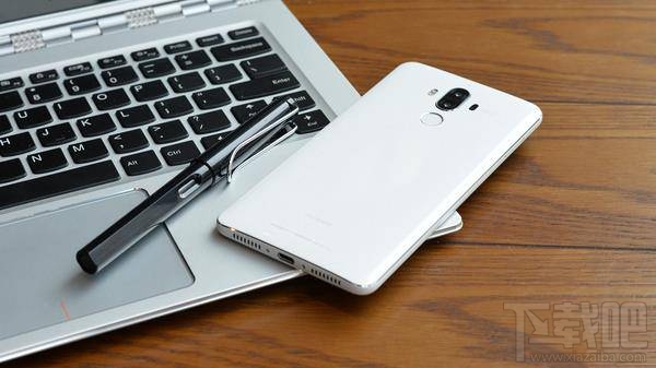 华为mate9陶瓷白好看吗？华为mate9白色和黑色哪个颜色好看？