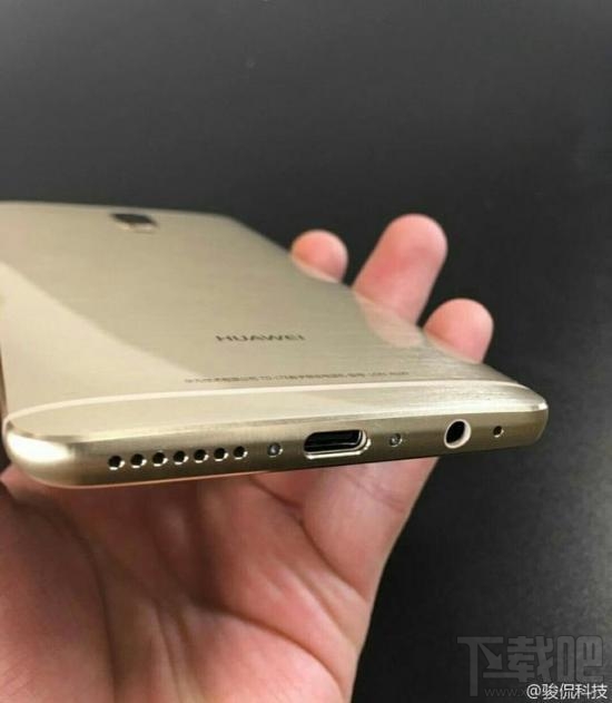 保时捷版华为Mate9国行与国外价格对比