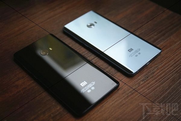 小米note2和锤子m1哪个好 锤子m1和小米note2区别对比