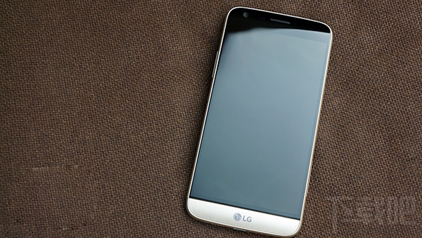 十一国庆黄金周出游必备！各价位最值得购买的拍照手机推荐