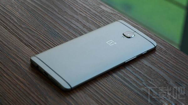 十一国庆黄金周出游必备！各价位最值得购买的拍照手机推荐