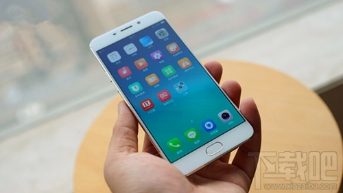 vivo X7和oppo r9哪个好？vivo X7和OPPO R9区别对比