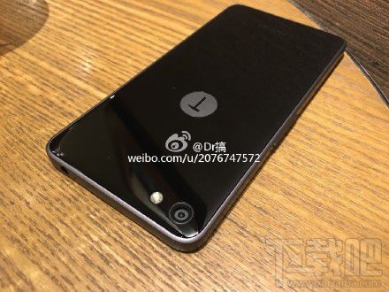 smartisan锤子手机T2怎么样