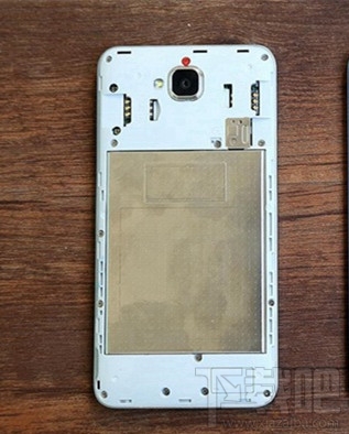 华为畅享5怎么插卡 华为畅享5装SIM卡图文教程