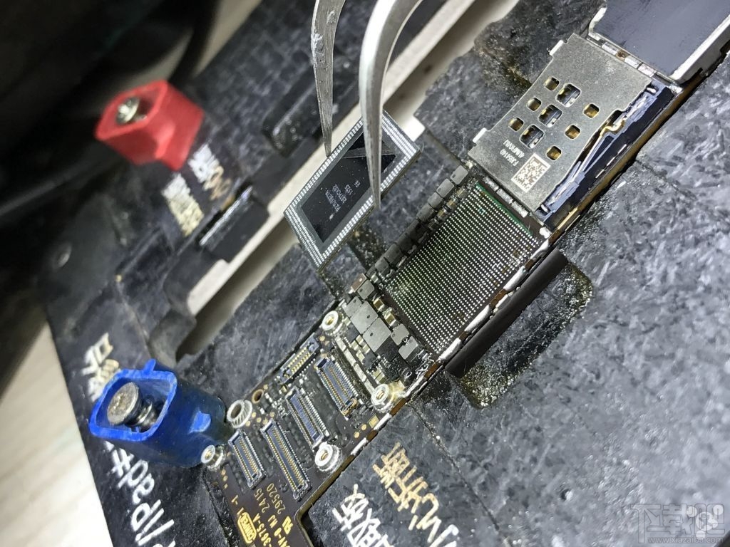 iPhone 6 Plus花屏是怎么回事？iPhone 6 Plus wifi打不开怎么办？