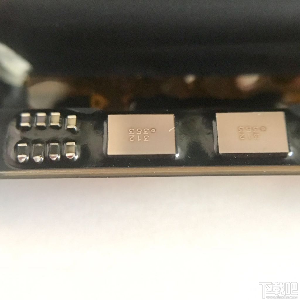 iPhone5/6自己怎么换电池？iPhone5/6原装电池拆解教程