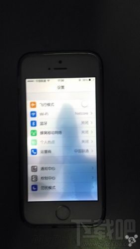 iPhone屏幕用酒精擦拭会怎么样的