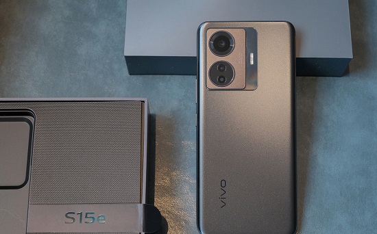 vivo s15e值得入手吗