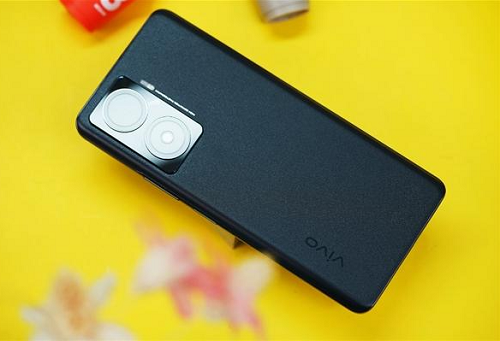 vivoy77怎么样值得买吗