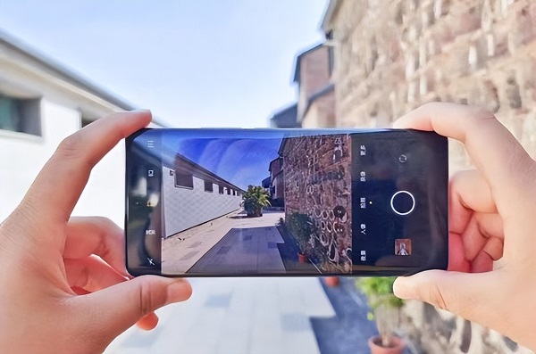 vivox90多久充满电详情