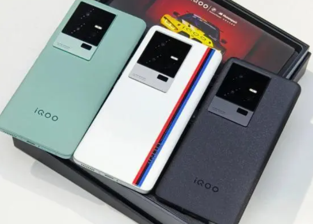 红魔8pro和iqoo11pro哪个好