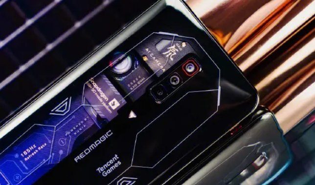 红魔8pro是什么屏幕