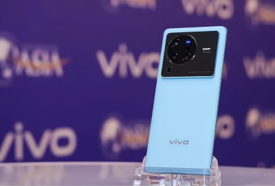 vivox90s是直屏还是曲屏详情