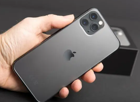 iphone16pro将采用固态按键 以此提高手机的可操控性和手感