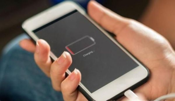 如何给手机充电，手机充电有讲究