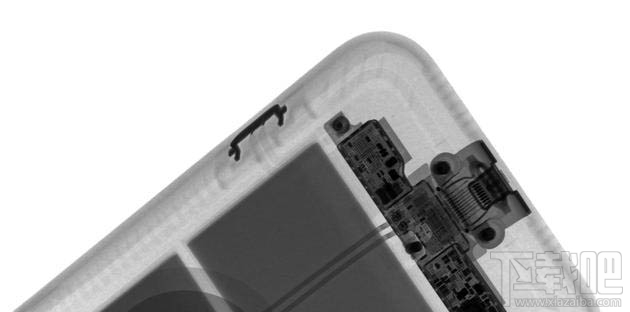 苹果智能电池壳内部结构怎么样？新增的拍照键如何工作