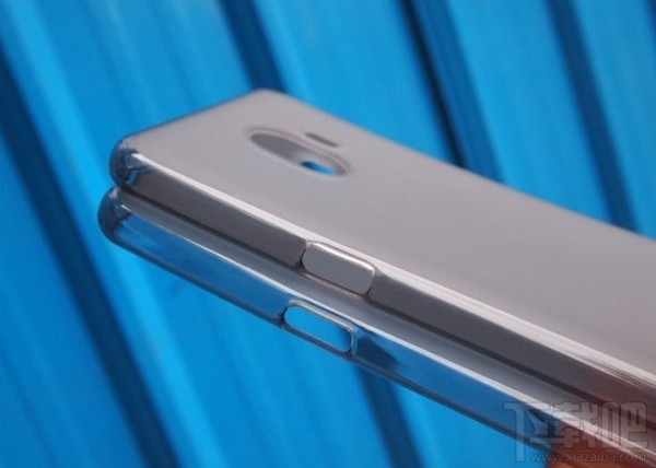 三星C10是双摄像头吗？三星C10配置介绍