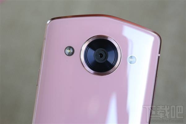 美图M8樱花粉怎么样？美图M8樱花粉色开箱图赏