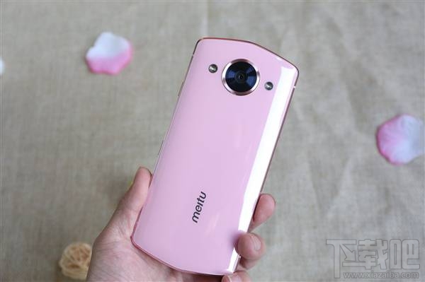 美图M8樱花粉怎么样？美图M8樱花粉色开箱图赏
