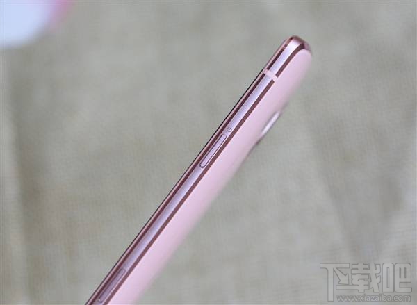 美图M8樱花粉怎么样？美图M8樱花粉色开箱图赏